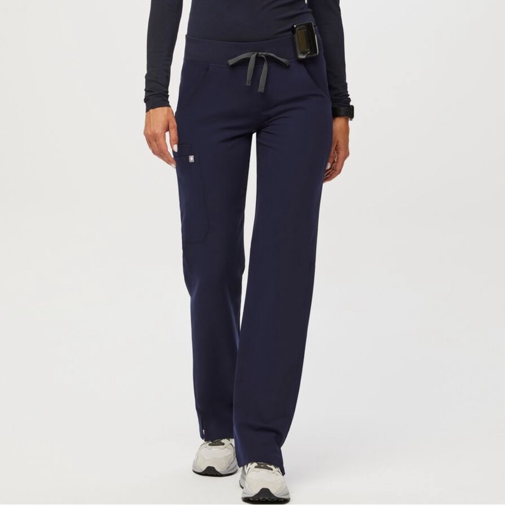 Figs navy scrub pants